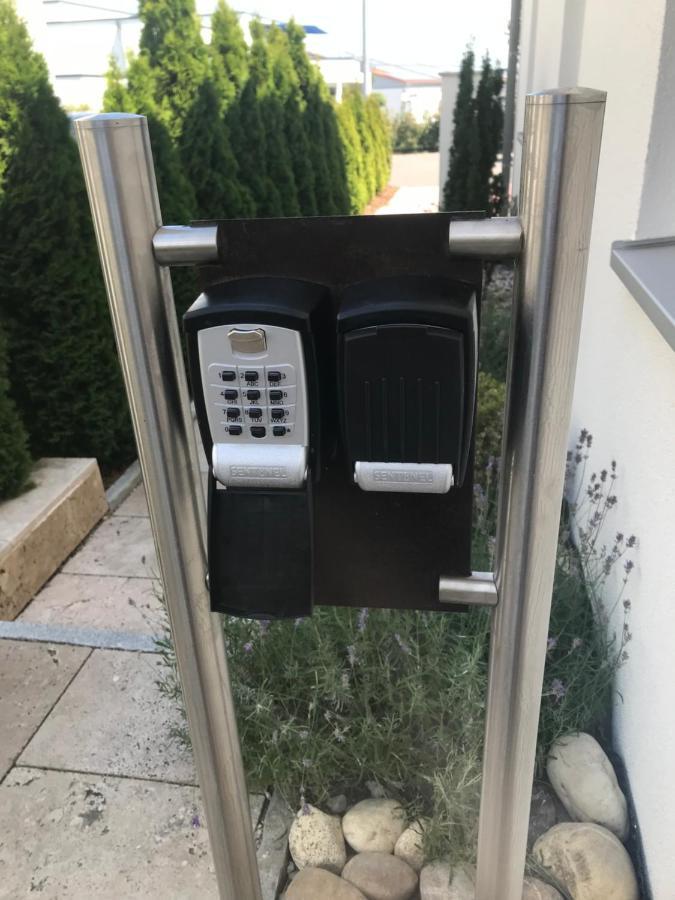 Appartement B Neckarwestheim Exteriör bild